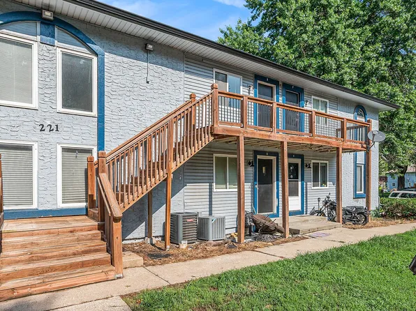 The Chestnut Apartments, 111 N Chestnut Dr #221C, Belton, MO 64012