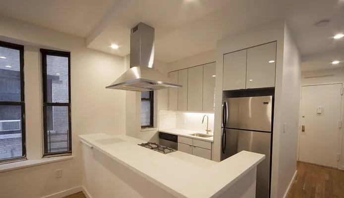 Rented by Bohemia Realty Group | media 20