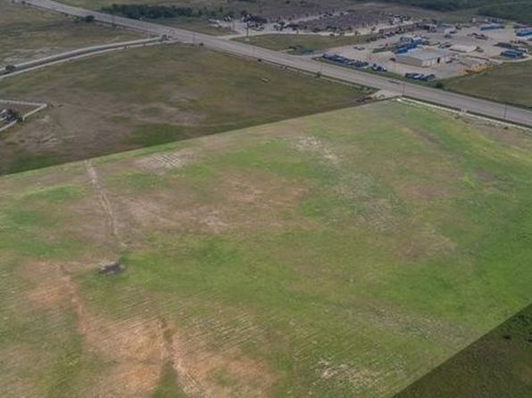 2560 US-181 S, Karnes City, TX 78118