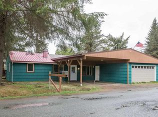 9337 Lee Smith Dr, Juneau, AK 99801