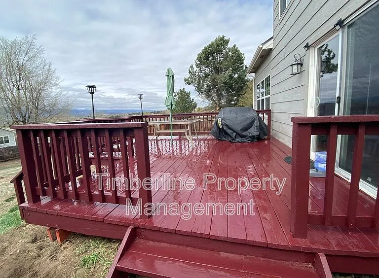 7045 Sproul Ln — Photo 8