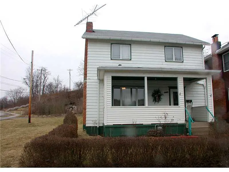 1016 Main St photo 1