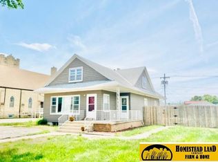 615 E St, Fairbury, NE 68352