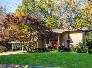 6256 Clearwood Rd, Bethesda, MD 20817