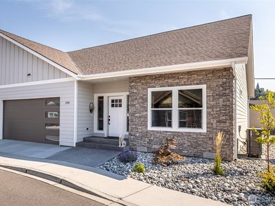 208 Solomon Loop NW, East Wenatchee, WA, 98802