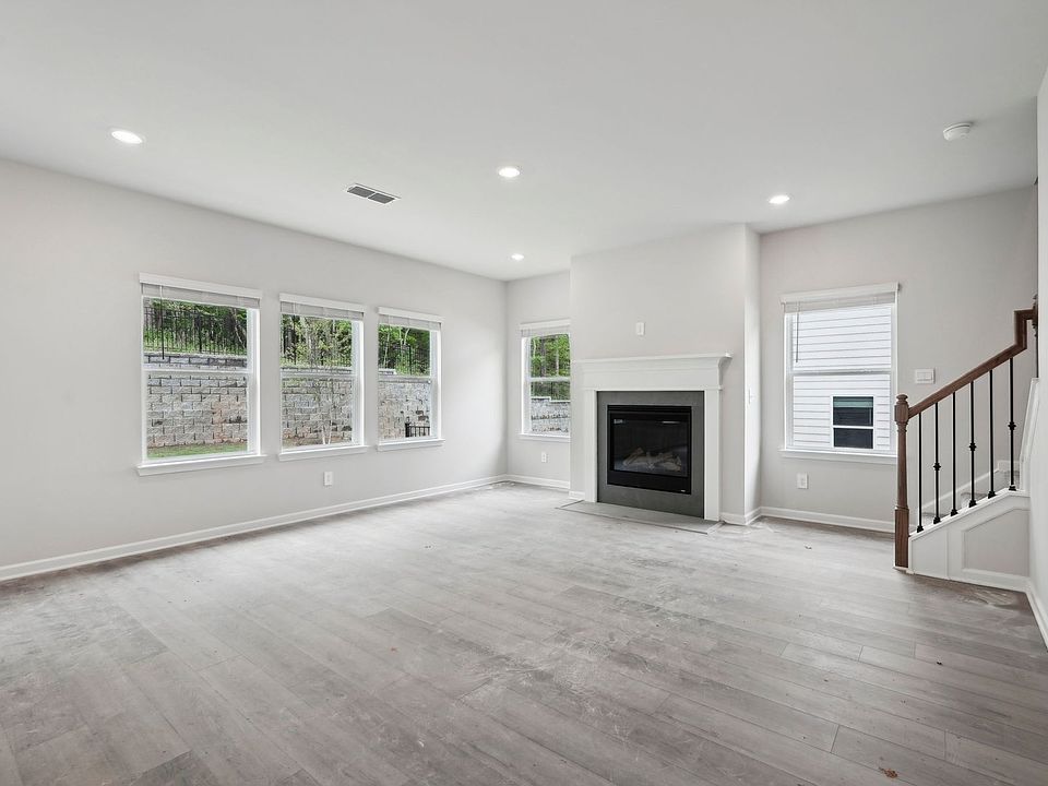 The Brentwood floorplan with the Elemental White Interior Package.