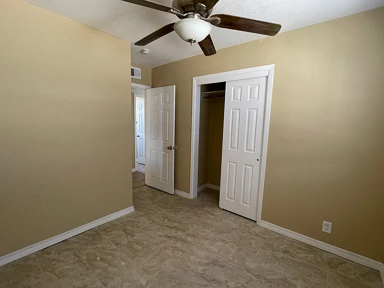 5330 Delta Dr — Photo 16