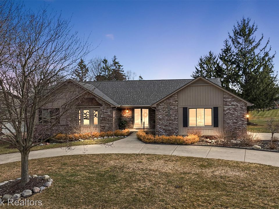 1st image of 17835 Maple Hill Dr