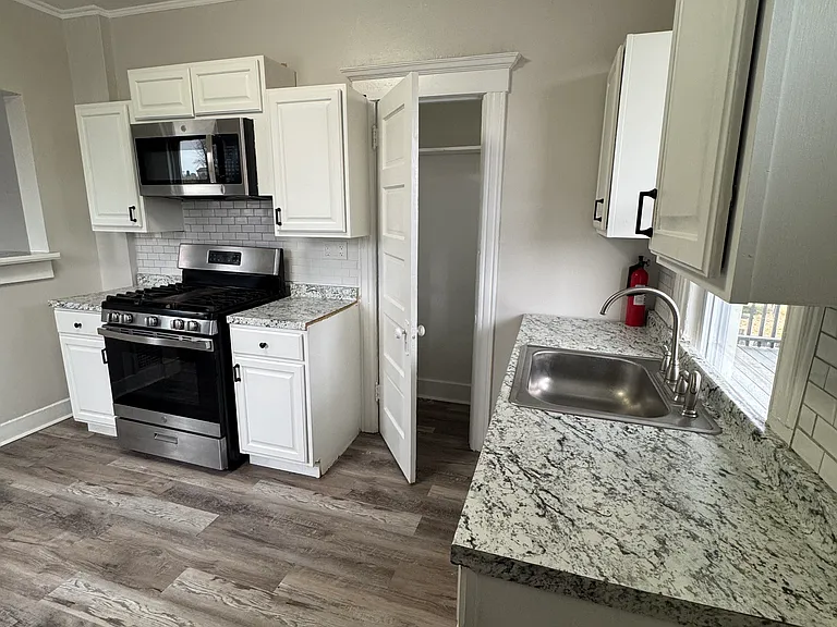 694 Amboy Ave #1 — Photo 6