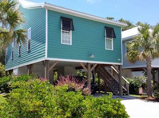 111 Weatherboard Ct, Pawleys Island, SC 29585