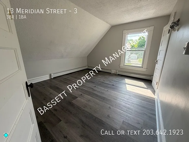 13 Meridian St #3 — Photo 8