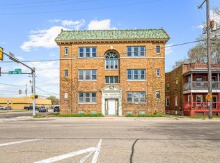 204 S 6th St, Rockford, IL 61104