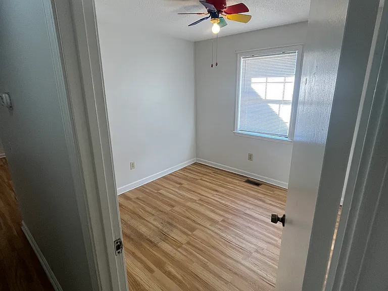 319 Mill Trace Dr #B — Photo 25