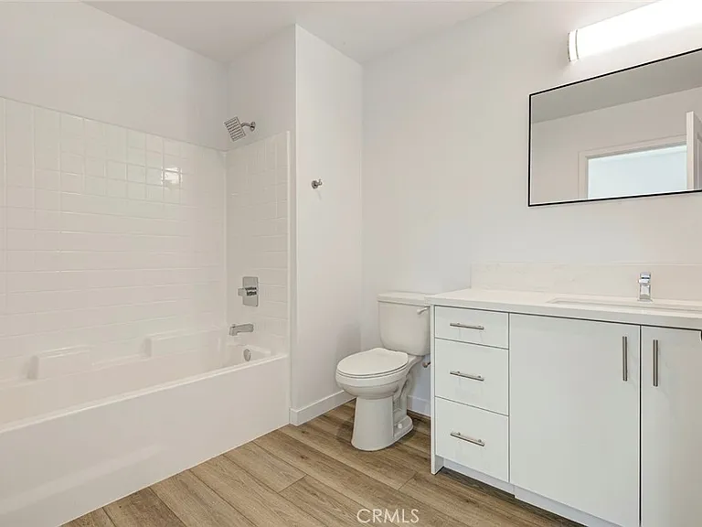 14810 Delano St #204 — Photo 7