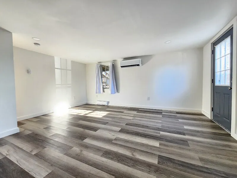 17 Bruce St — Photo 2