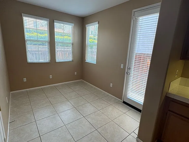 25997 Reed Way — Photo 31