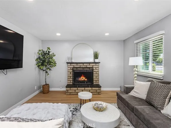 123 E Wilson Ave, Orange, CA 92867