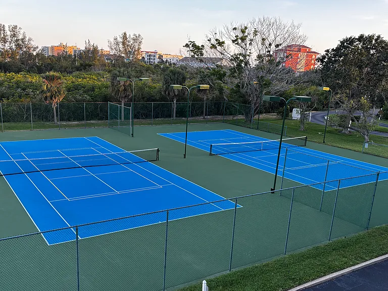 New pickleball and tennis courts
