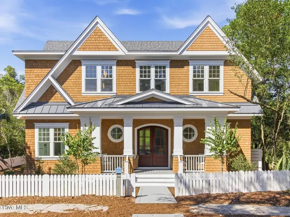 621 Chicamacomico Way, Bald Head Island, NC 28461
