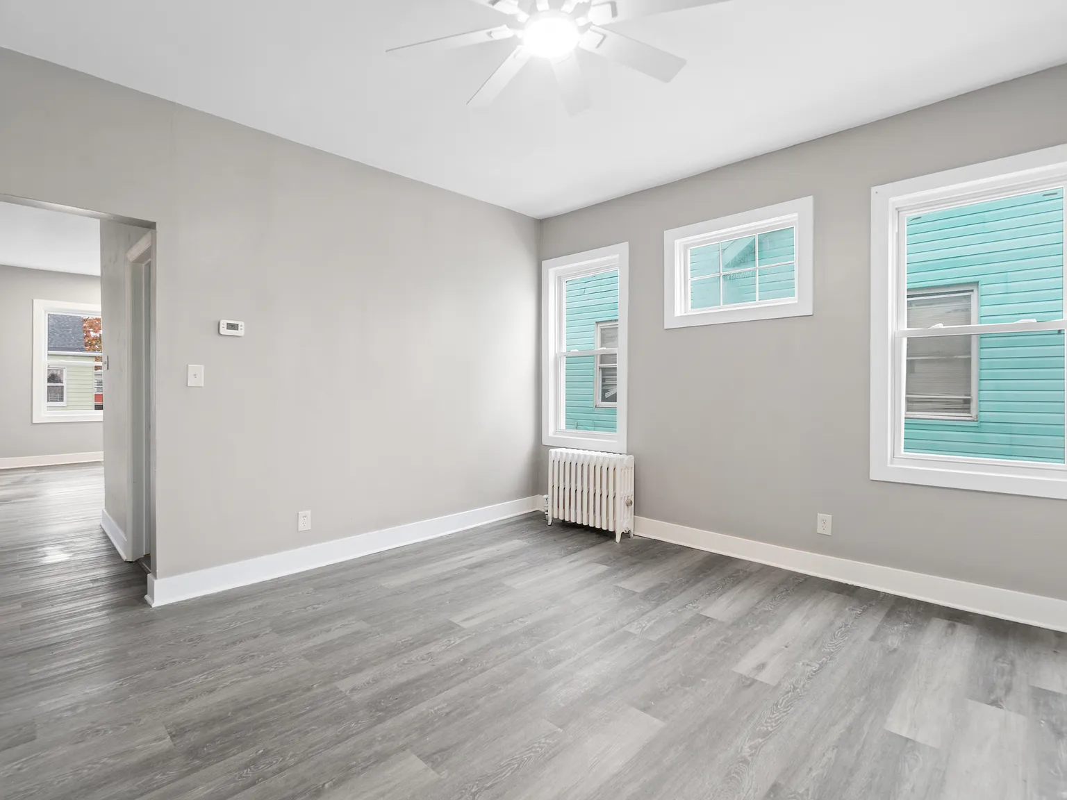 3 bed, 1200 sqft, $2,500 — Photo 3