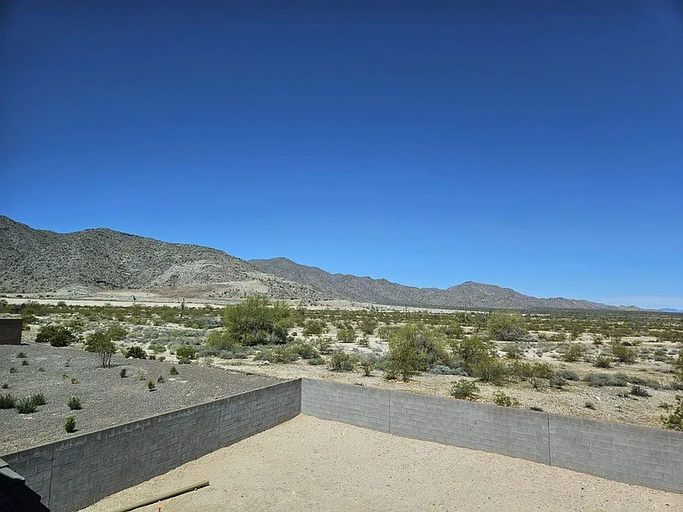 20124 W Palo Verde Dr — Photo 2