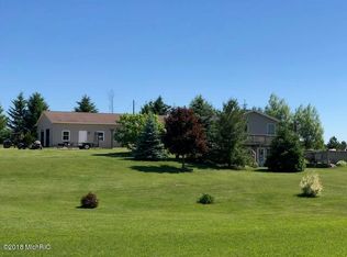 11503 E 72nd St, Reed City, MI 49677