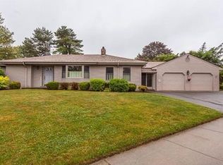 320 Park Ave, New Bedford, MA 02745