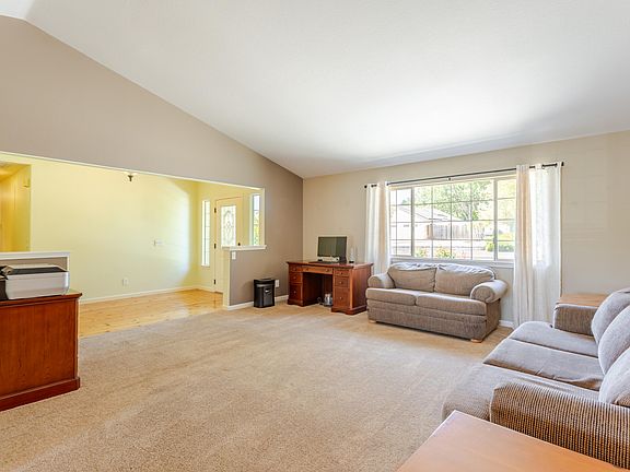 5th image of 155 Eagle Creek Court
