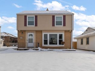 5329 W Nebraska Ave, Milwaukee, WI 53219