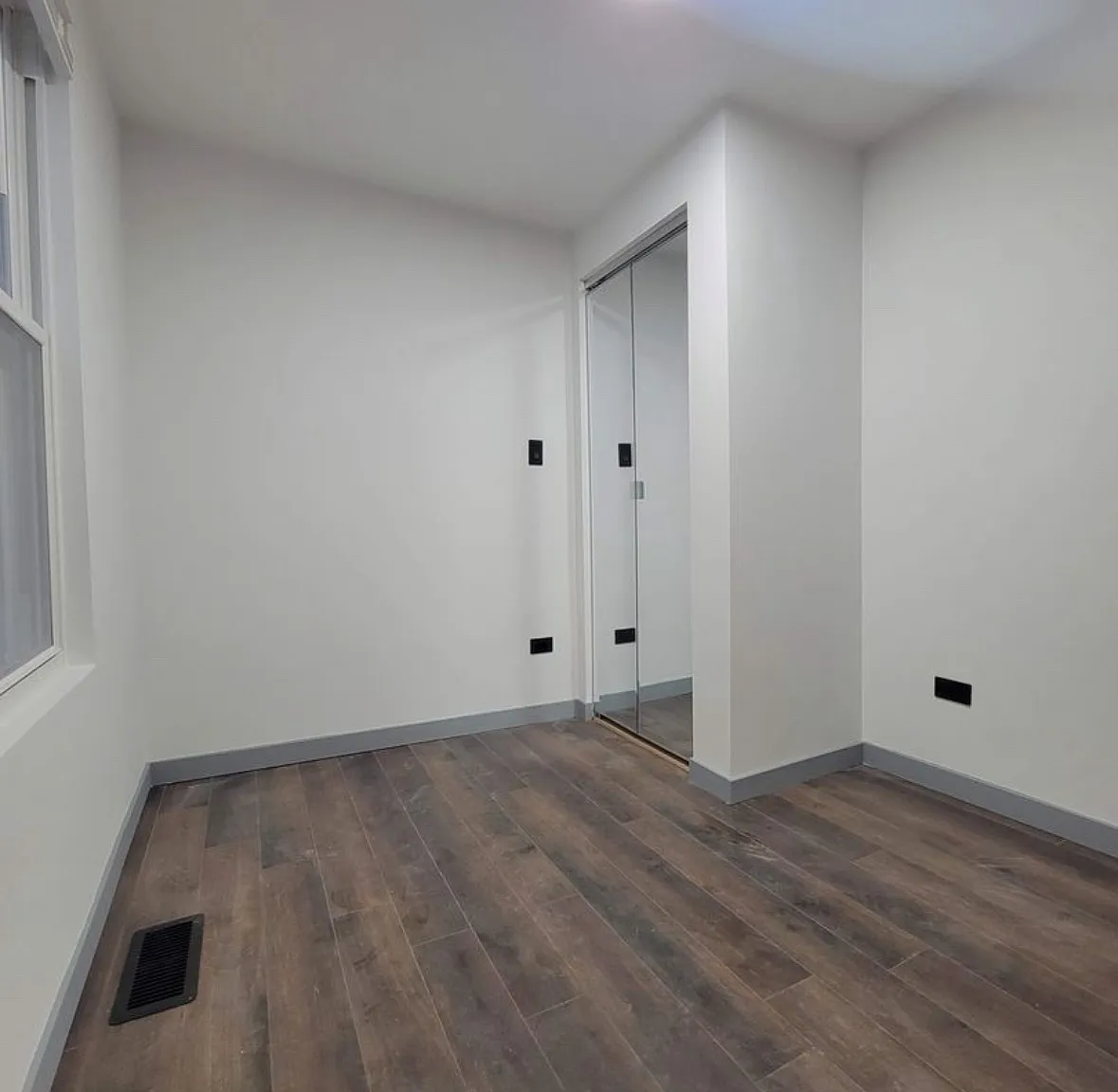 2 bed, 800 sqft, $1,800 — Photo 3