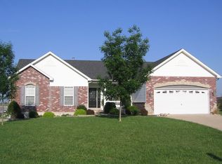 1102 Panda Ct, Wentzville, MO 63385