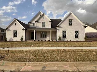 10262 Gray Heron Dr, Lakeland, TN 38002
