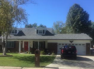 10 Wood Oaks Dr, Saint Peters, MO 63376