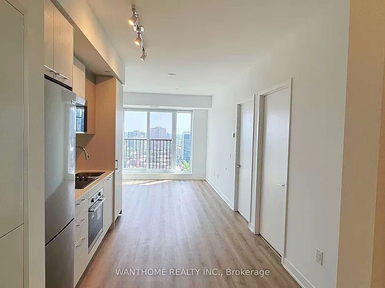 10 Oak St E #1602 — Photo 3