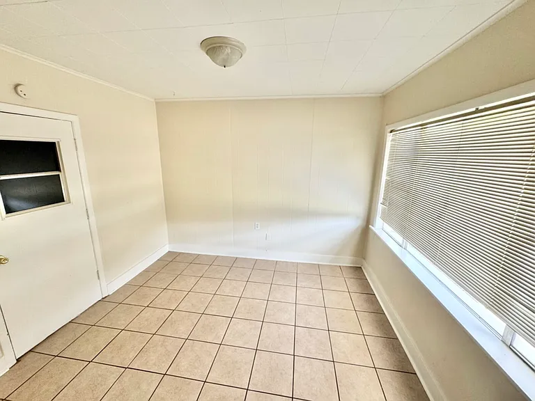 1104 Ashland Dr — Photo 6