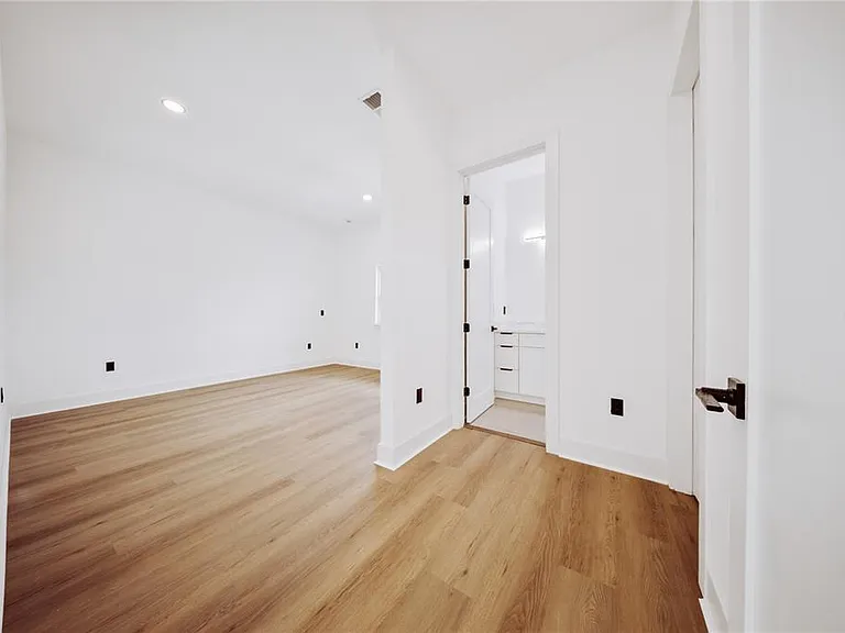 156 Caladium Ave — Photo 33