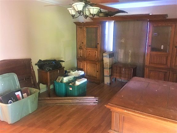 3rd image of 6207 Casper Dr