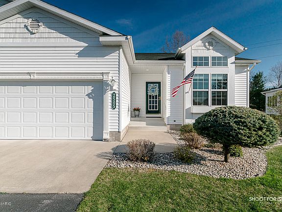 2nd image of 2505 E Turning Leaf Way #128