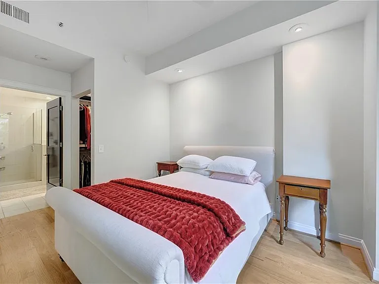 905 Juniper St NE #309 — Photo 15