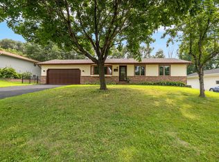 2405 Friendship Ln, Burnsville, MN 55337
