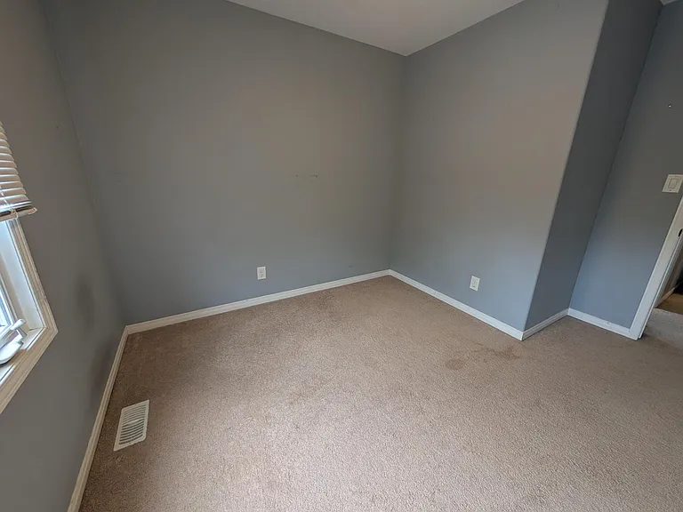 708 Margaret Way — Photo 14