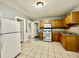 545 East St #A, New Haven, CT 06511