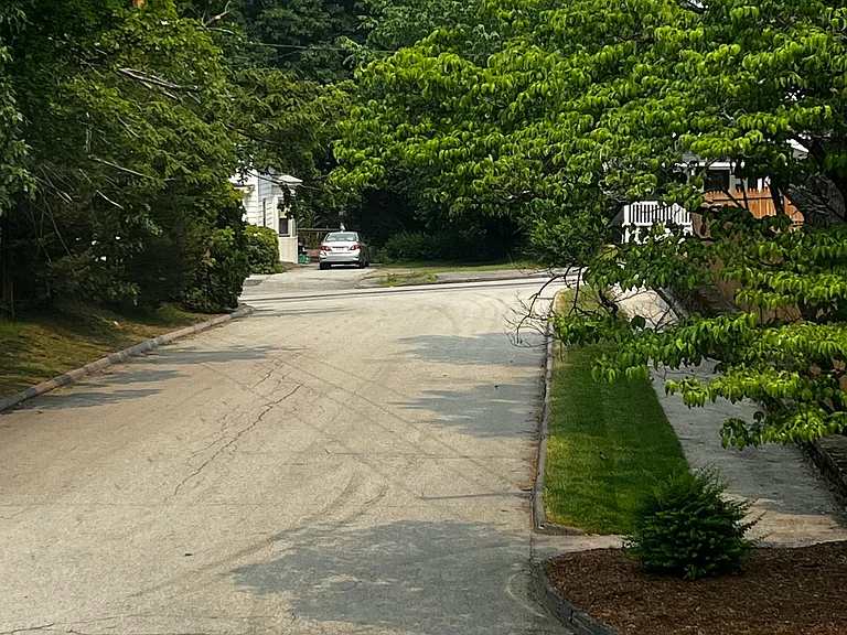 80 Locust Avenue — Photo 30