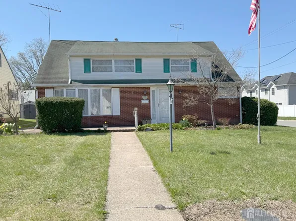 67 Park Ave, Iselin, NJ 08830
