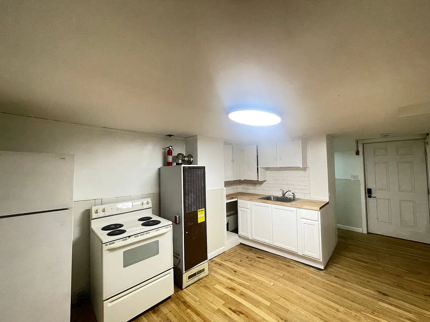 13 Mechanic St — Photo 4