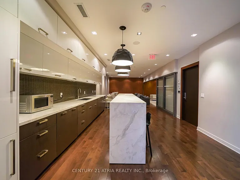 8 Mercer St #1906 — Photo 23