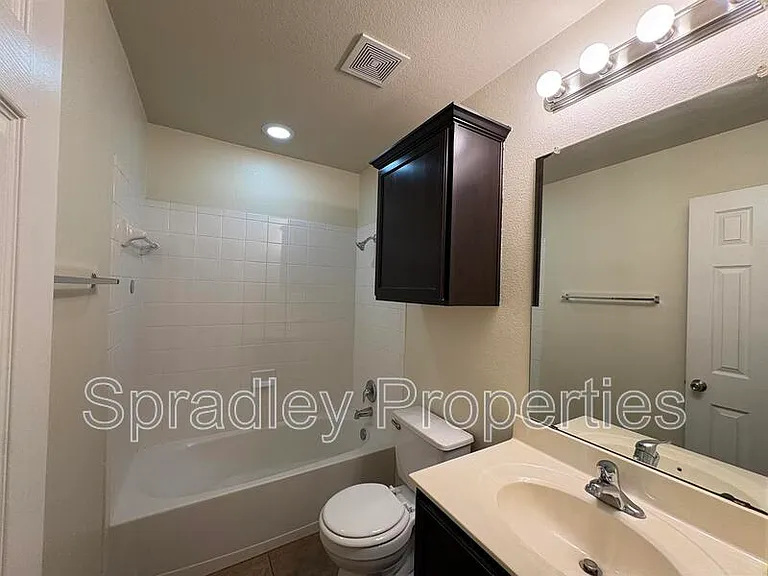 1315 Starlight Dr — Photo 5