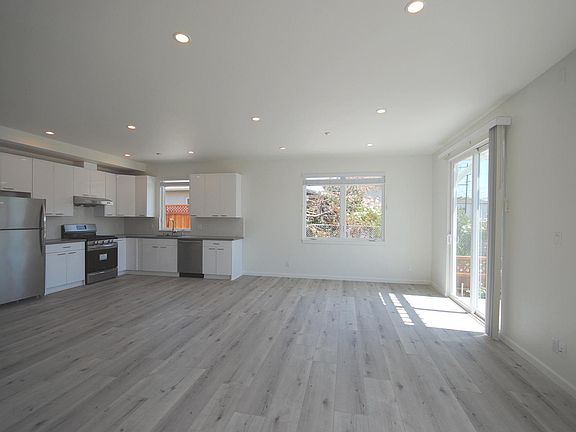 Open Layout with lots of natural light