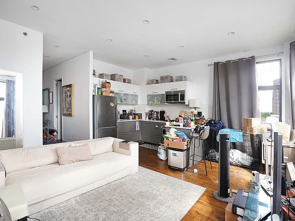 1st image of 221 E 124th St APT 2B