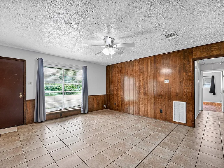 3602 Cedarcrest Dr — Photo 11